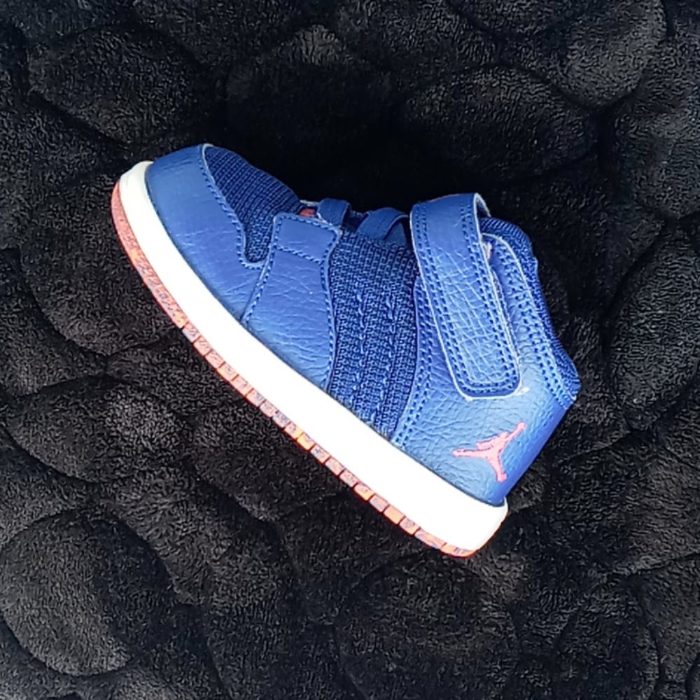 Air Jordan 1 Flight 4 Prem BT Size (6C) - Picture 2 of 16